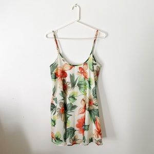 Show Me Your MuMu floral top